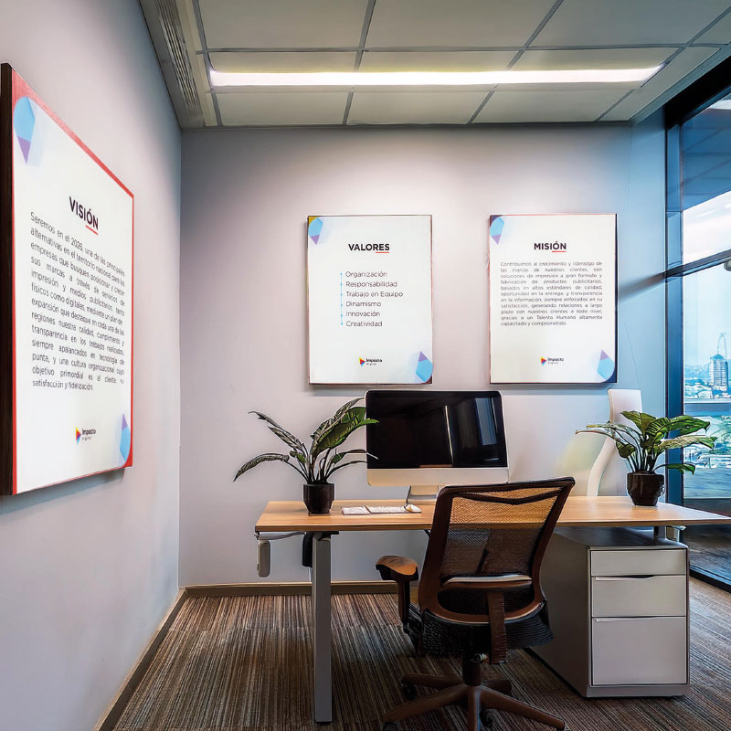Retablos decorativos e informativos De diferentes materiales: acrílico, mdf, pvc,  poliestileno, etc.