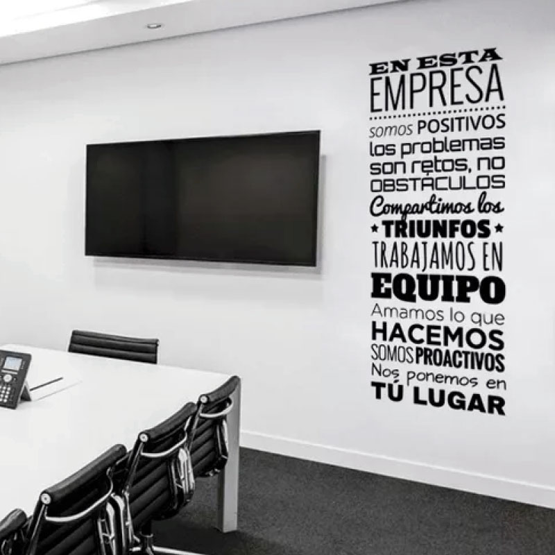 Realizamos decoraciones en vinilo de corte personalizado en paredes o murales.